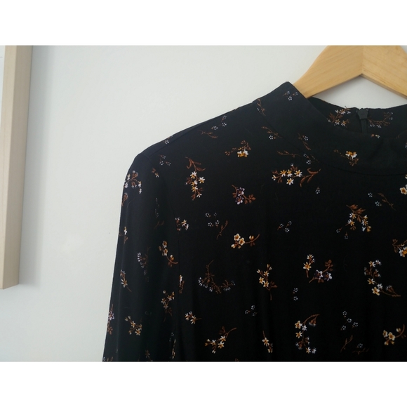 H&M Floral Dress - Picture 3 of 7